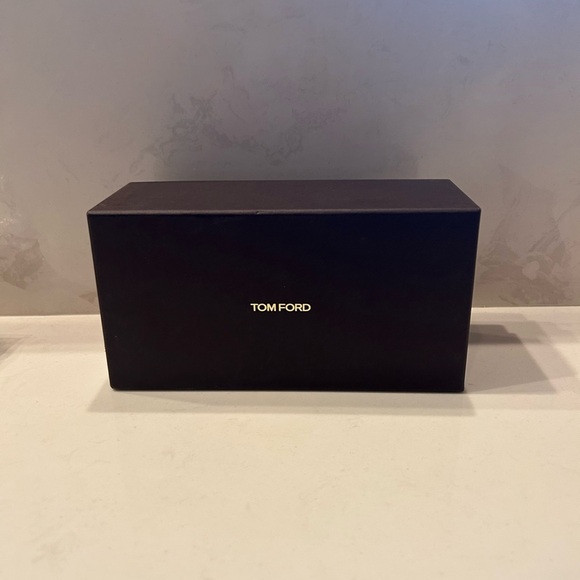 Tom Ford Sunglasses FT0517 - Picture 7 of 7